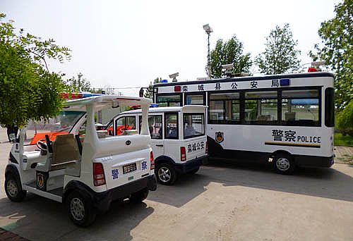 移動(dòng)警務(wù)室石家莊裝備制造基地接車儀式