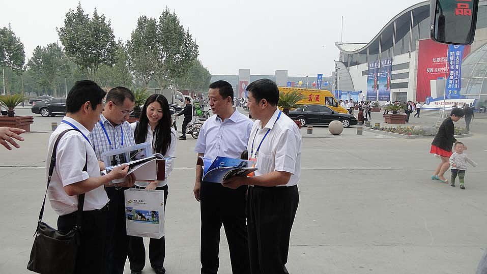 躍迪移動(dòng)警務(wù)室參加廊坊車(chē)展