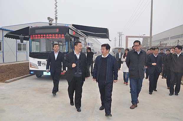 李晉宇、陳聯(lián)記 移動(dòng)警務(wù)室