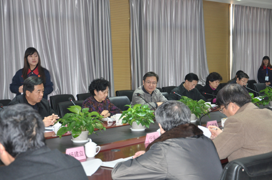 市政協(xié)主席王華清、副市長蔣文紅一行領導到河北新宇宙視察指導