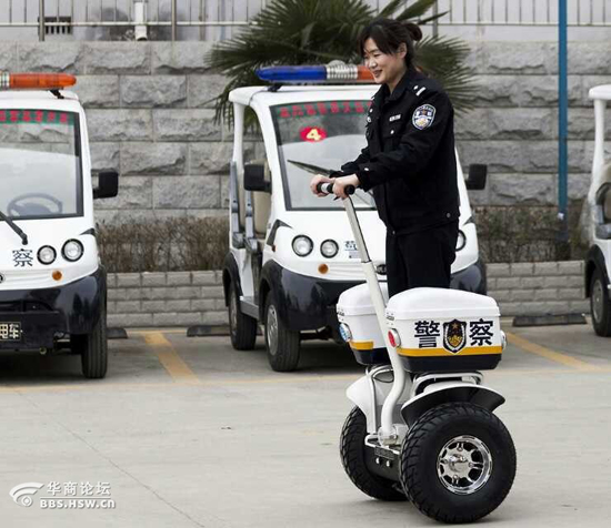 商洛公安獲贈(zèng)的單警雙輪車將投入春節(jié)安保