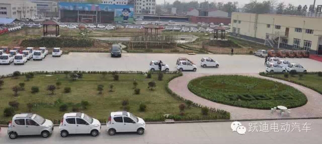 春暖花開、綠色躍迪---躍迪集團(tuán)綠化工作進(jìn)行中！