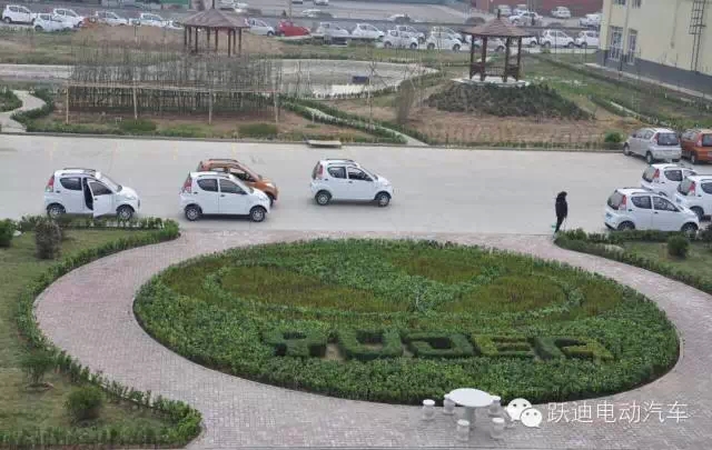 春暖花開、綠色躍迪---躍迪集團(tuán)綠化工作進(jìn)行中！