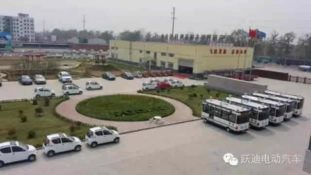 春暖花開、綠色躍迪---躍迪集團(tuán)綠化工作進(jìn)行中！