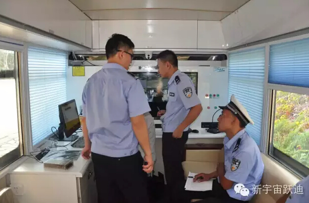 北京市56輛躍迪移動(dòng)警務(wù)室全天候執(zhí)勤，為大閱兵保駕護(hù)航（三）