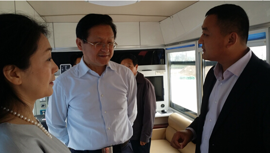 陜西省政協(xié)副主席、民革省委主委李曉東到躍迪集團(tuán)陜西躍迪新能源汽車有限公司項目建設(shè)基地調(diào)研