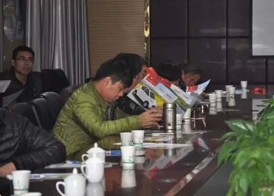 躍迪集團回饋家鄉(xiāng)父老—暨“金”冬臘月招商、訂貨、動銷大會河北站勝利召開