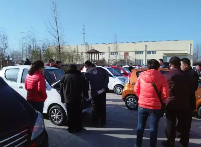 躍迪集團回饋家鄉(xiāng)父老—暨“金”冬臘月招商、訂貨、動銷大會河北站勝利召開