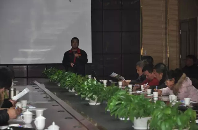 躍迪集團回饋家鄉(xiāng)父老—暨“金”冬臘月招商、訂貨、動銷大會河北站勝利召開