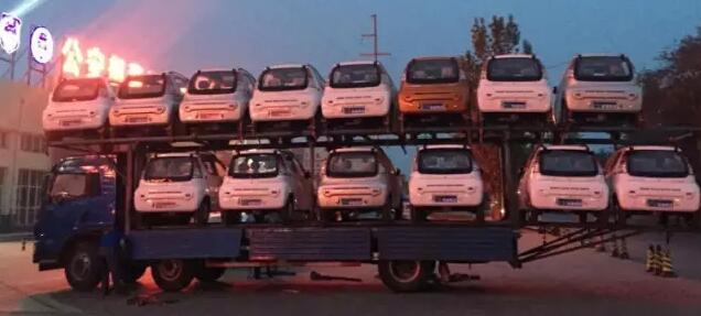 躍迪電動汽車批量發(fā)車邢臺——同呼吸，共行動