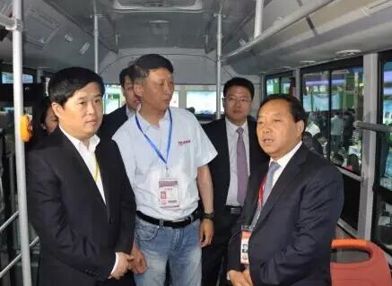 躍迪新能源電動(dòng)客車(chē)閃亮亮相2016絲博會(huì)暨第二十屆西洽會(huì)