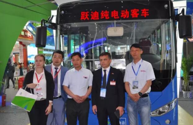 躍迪新能源電動(dòng)客車(chē)閃亮亮相2016絲博會(huì)暨第二十屆西洽會(huì)