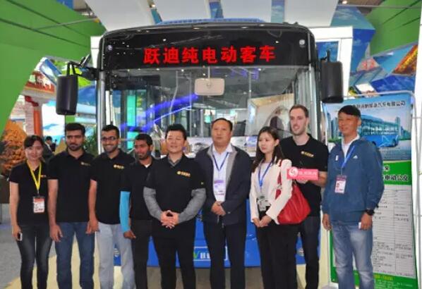 躍迪新能源電動(dòng)客車(chē)閃亮亮相2016絲博會(huì)暨第二十屆西洽會(huì)