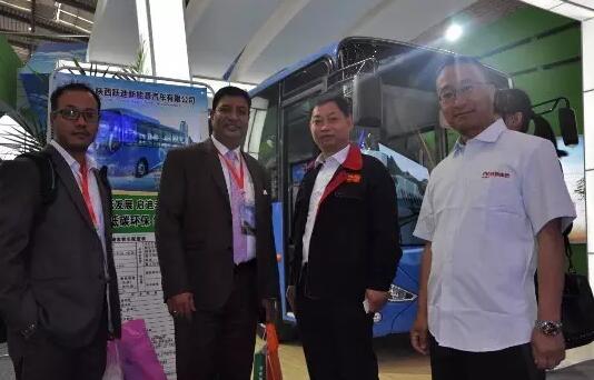 躍迪新能源電動(dòng)客車(chē)閃亮亮相2016絲博會(huì)暨第二十屆西洽會(huì)