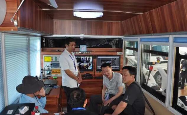 躍迪移動測速卡口、躍迪定制智能人臉識別成為本屆警用裝備博覽會焦點