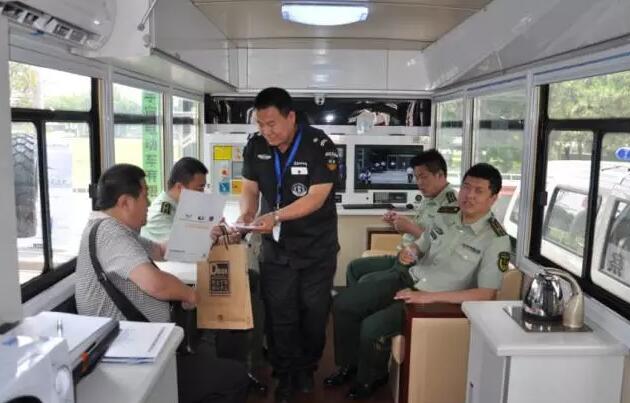 躍迪移動測速卡口、躍迪定制智能人臉識別成為本屆警用裝備博覽會焦點