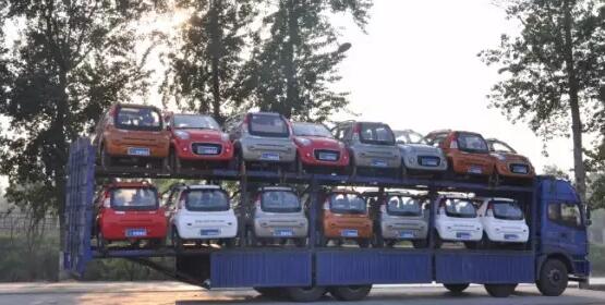 躍迪電動汽車批量發(fā)車廣西——勇做綠行者