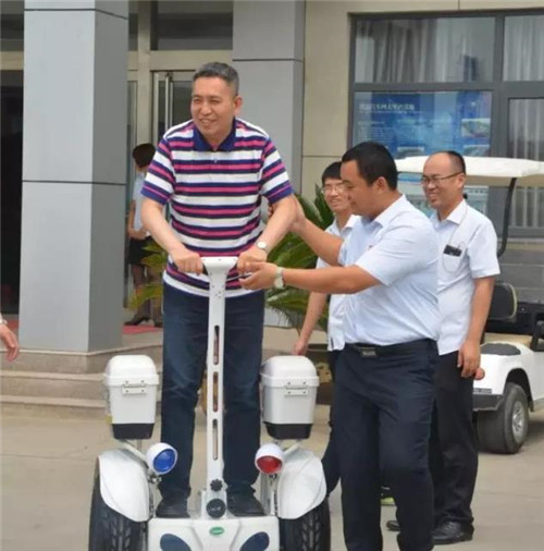 北大光華學(xué)院李其教授