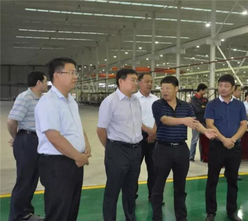 陜西省交通運輸廳副廳長徐明非一行到陜西躍迪公司調(diào)研