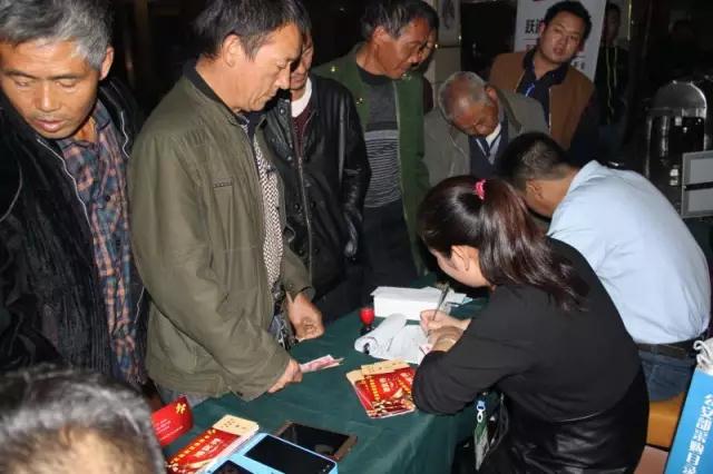 深秋送暖 感恩回饋——躍迪電動汽車全民感恩團購會（河南站）圓滿落幕