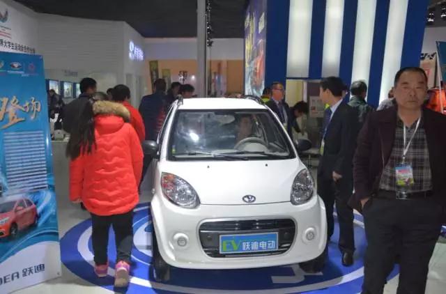 躍迪智能家族集結(jié)亮相鄭州展，萬人見證，共贏未來