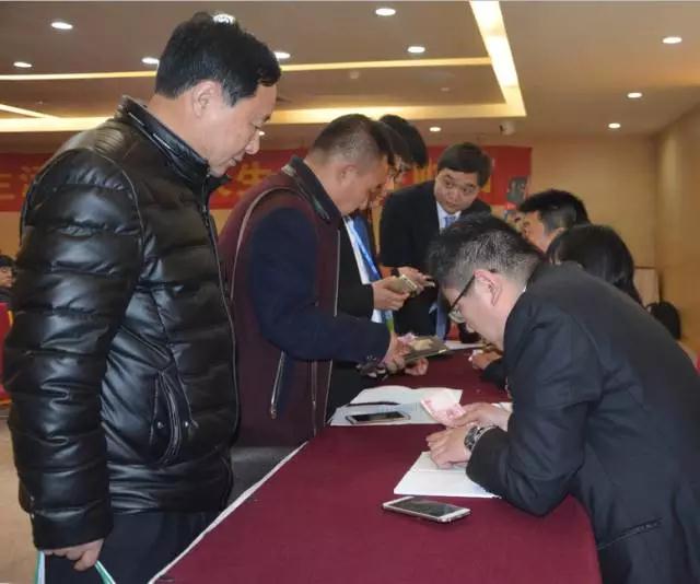 躍迪智能家族集結(jié)亮相鄭州展，萬人見證，共贏未來