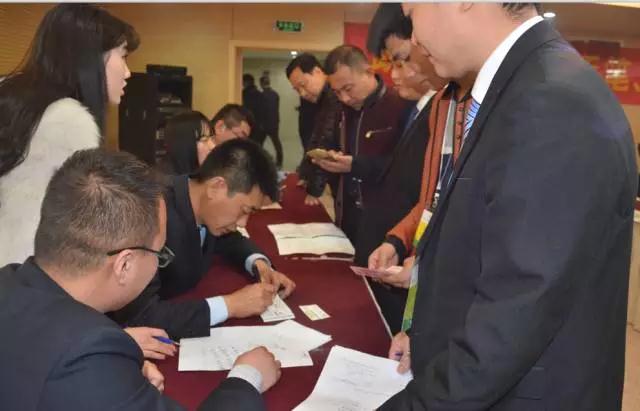 躍迪智能家族集結(jié)亮相鄭州展，萬人見證，共贏未來