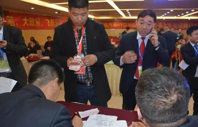 躍迪智能家族集結(jié)亮相鄭州展，萬人見證，共贏未來