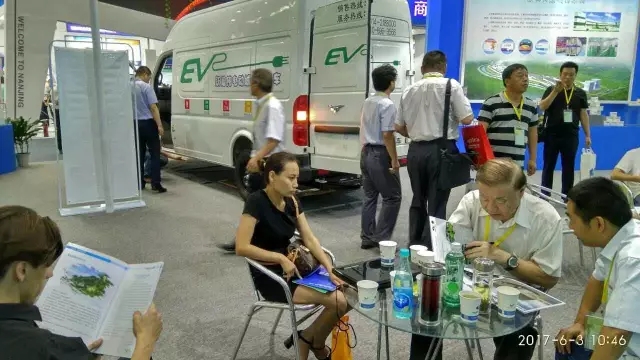 躍迪汽車(chē)帶您走進(jìn)2017絲博會(huì)暨21屆西洽會(huì)，感受展會(huì)盛況