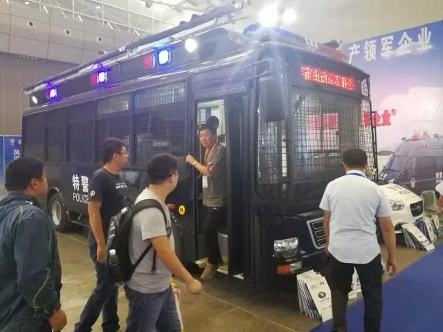 第四屆中國—亞歐安防博覽會暨十三屆新疆警用反恐技術(shù)裝備博覽會圓滿閉幕——躍迪系列警務(wù)用車好評如潮