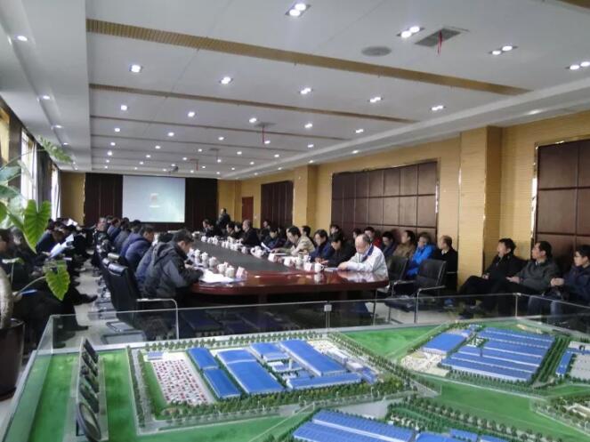 鹿泉區(qū)四大班子及各級領(lǐng)導觀摩考察躍迪集團