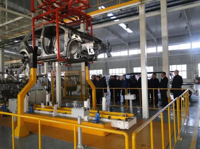 鹿泉區(qū)四大班子及各級領(lǐng)導觀摩考察躍迪集團