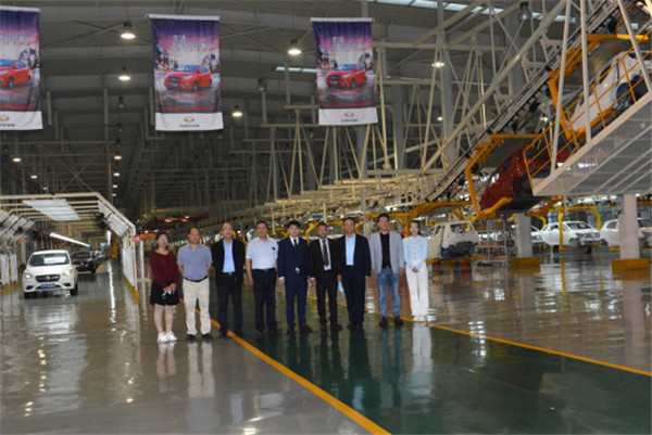 孟加拉駐華公使納祖明一行來躍迪集團(tuán)參觀考察，洽談合作