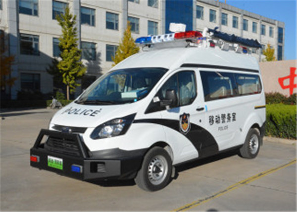 廣東省采購的躍迪移動警務(wù)室從躍迪集團順利發(fā)車