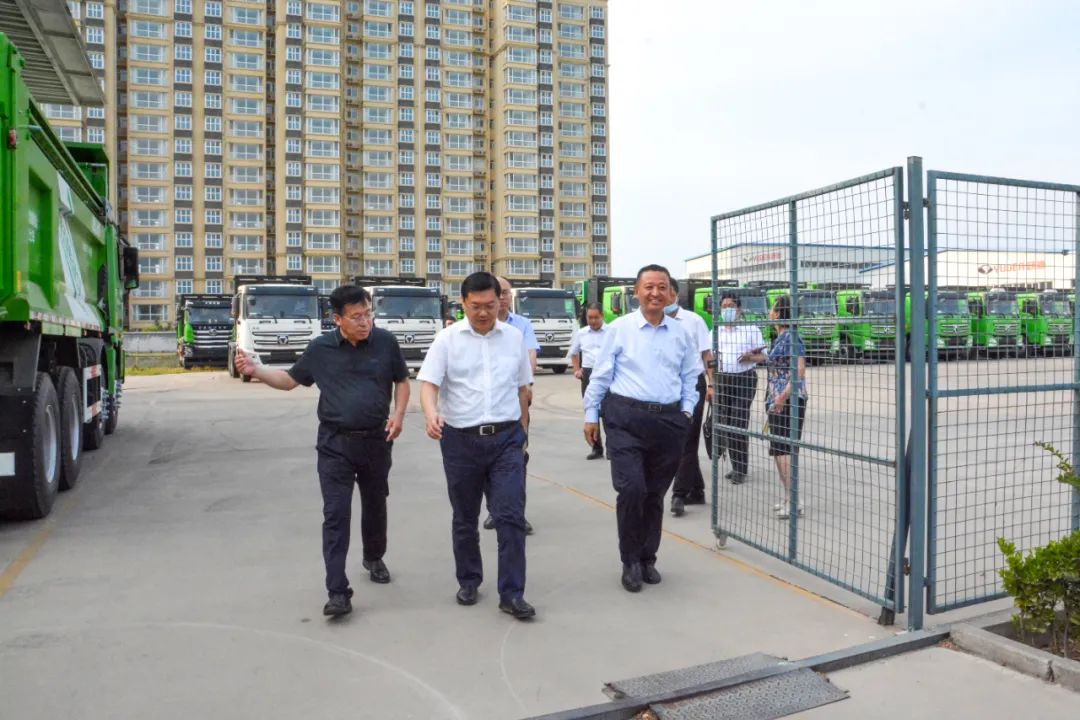 元氏縣委副書記、縣長曹鉑一行蒞臨躍迪集團考察調(diào)研