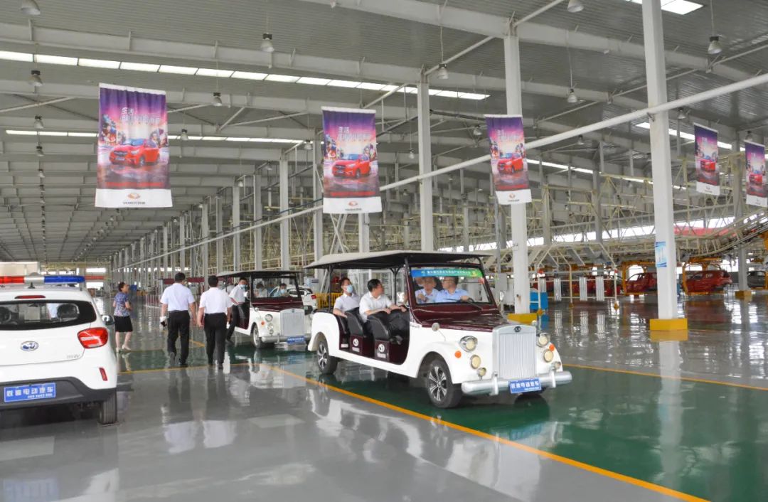 元氏縣委副書記、縣長曹鉑一行蒞臨躍迪集團考察調(diào)研