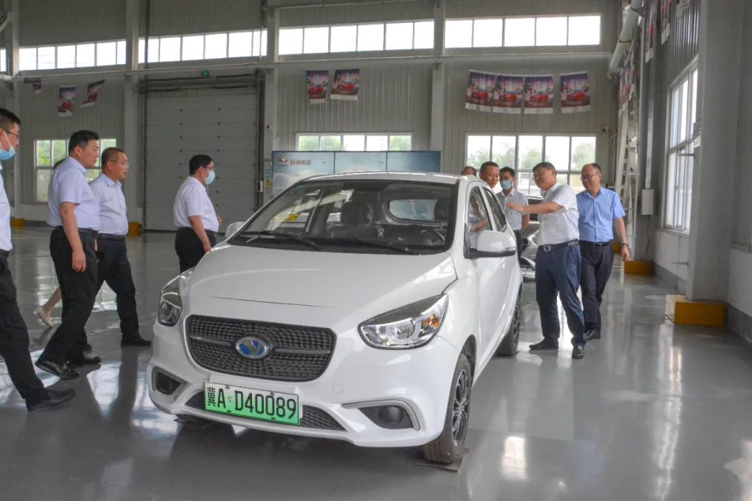 元氏縣委副書記、縣長曹鉑一行蒞臨躍迪集團考察調(diào)研