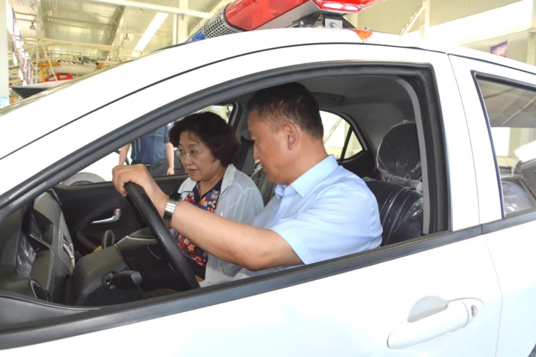 呂梁市委常委、副市長(zhǎng)劉晉萍一行 蒞臨躍迪集團(tuán)考察調(diào)研