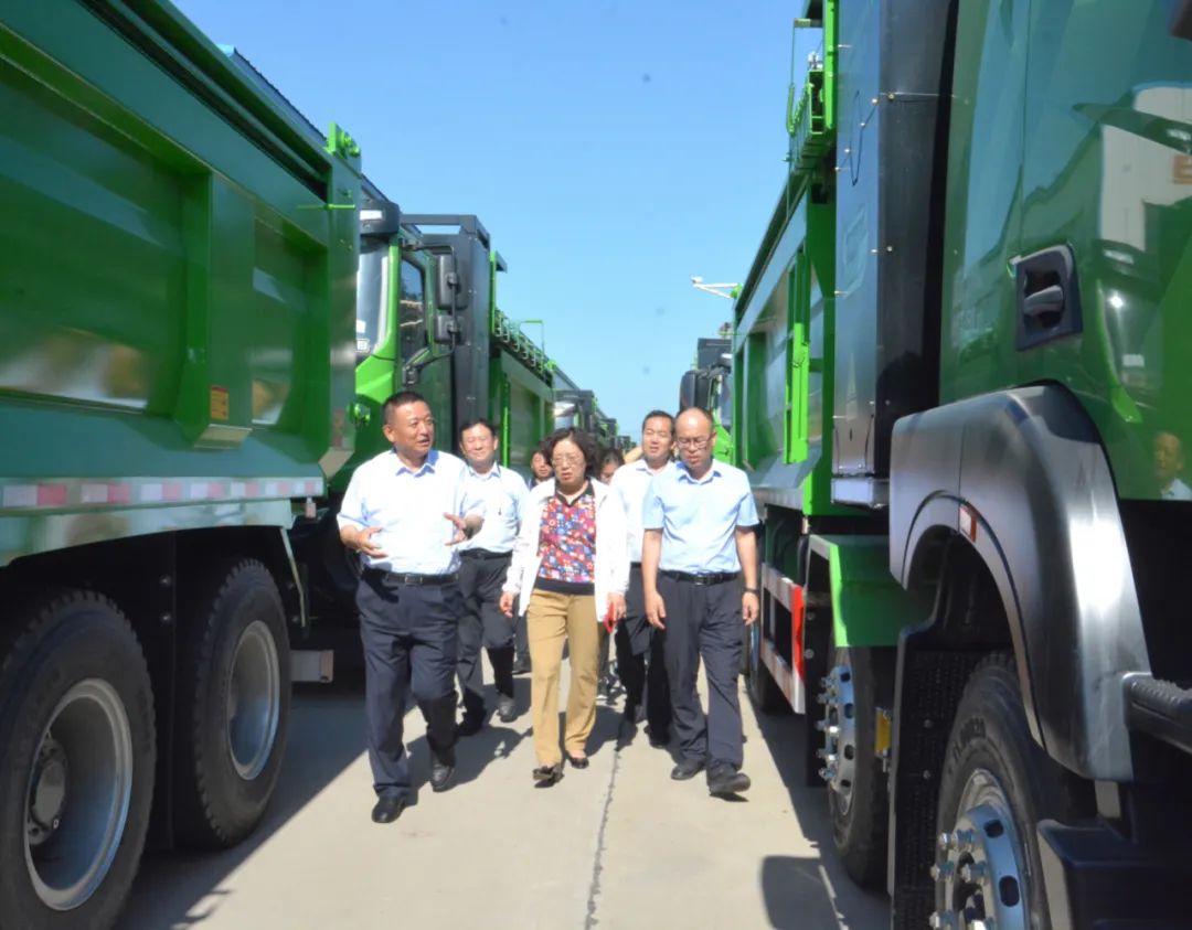 呂梁市委常委、副市長(zhǎng)劉晉萍一行 蒞臨躍迪集團(tuán)考察調(diào)研