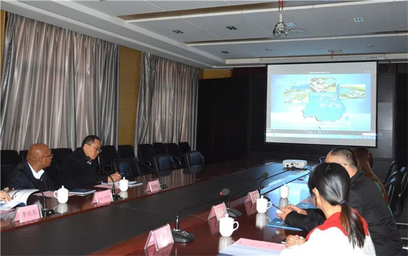 美國(guó)客商一行到躍迪集團(tuán)參觀(guān)考察