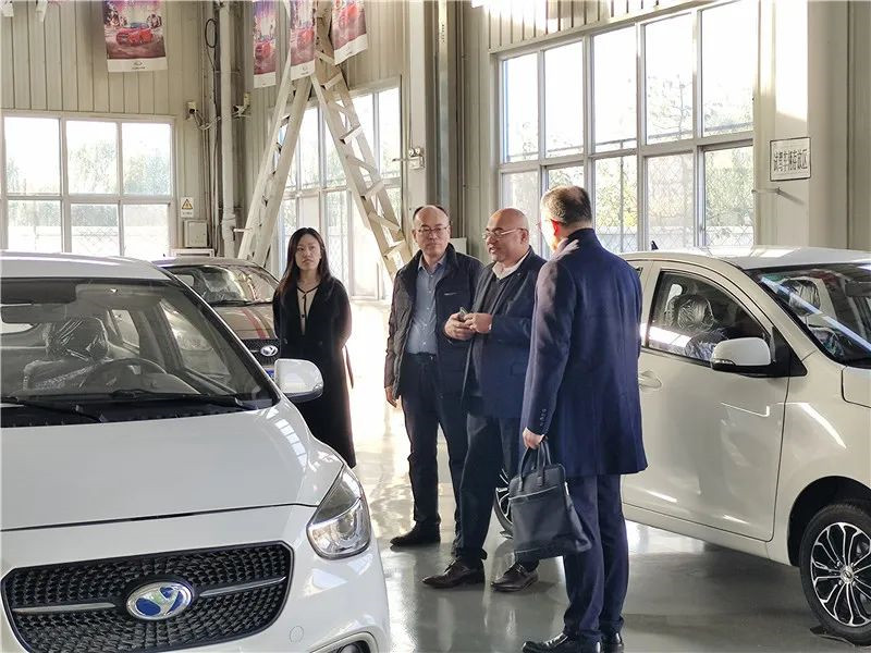 美國(guó)客商一行到躍迪集團(tuán)參觀(guān)考察