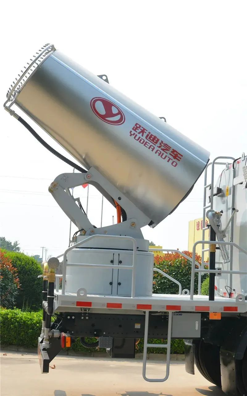 躍迪集團(tuán)新能源多功能抑塵車——低碳環(huán)保、降溫除塵